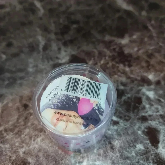 BeautyBlender | The Original Beautyblender Makeup Sponge in  Lilac (1) - NWOT - Picture 4 of 6